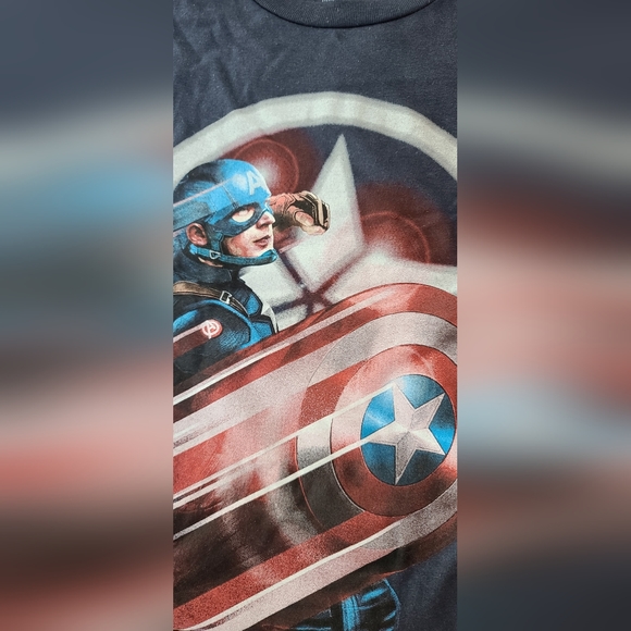 Men's L NWT Marvel Captain America Civil War Short Sleeved T-Shirt - Picture 6 of 12